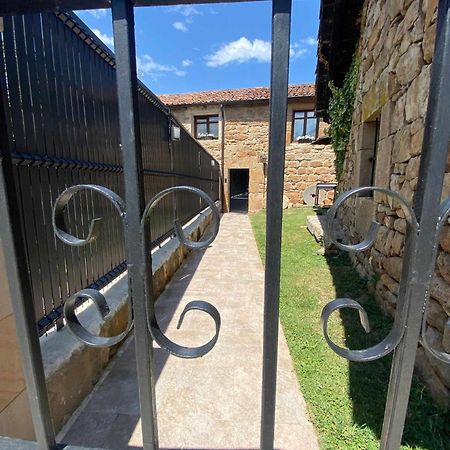 Casa Parejas La Casa De Quintanilla 1 Pensionat Quintanilla las Torres Eksteriør billede