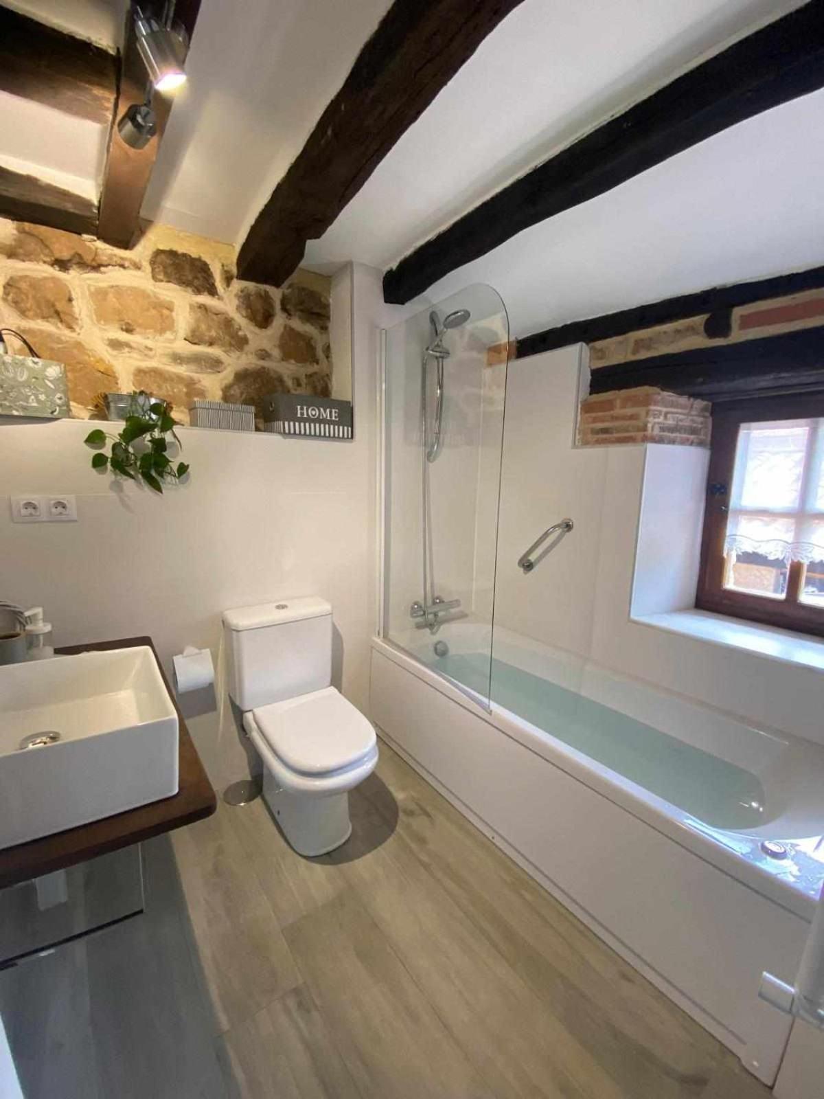 Casa Parejas La Casa De Quintanilla 1 Pensionat Quintanilla las Torres Eksteriør billede